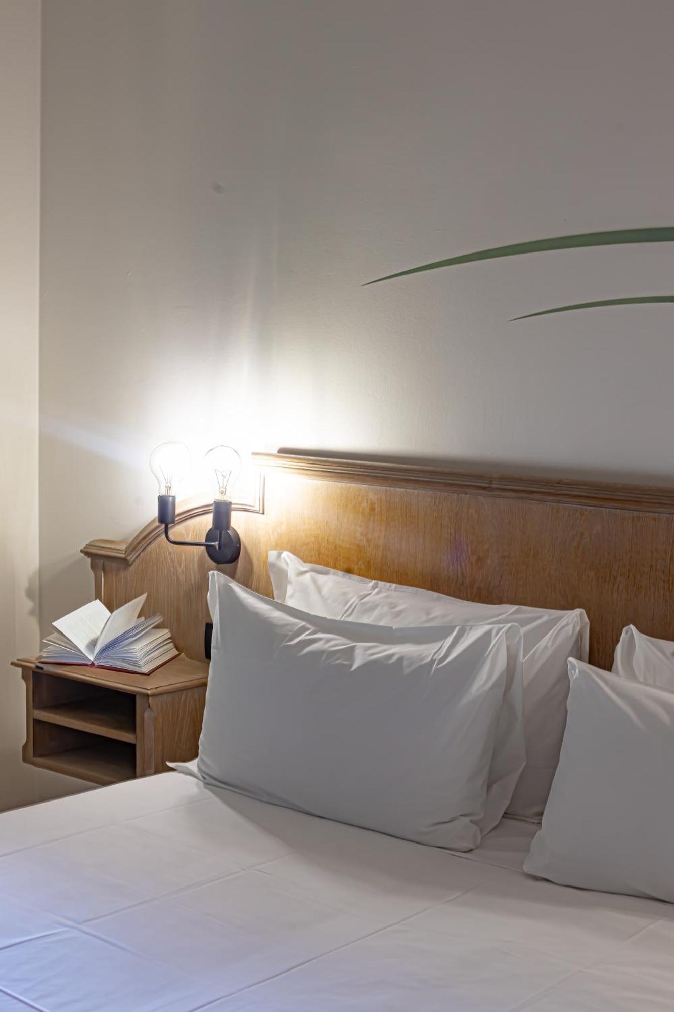 Hotel Tornielli 9 By Lvg Hotel Collection Новара Экстерьер фото